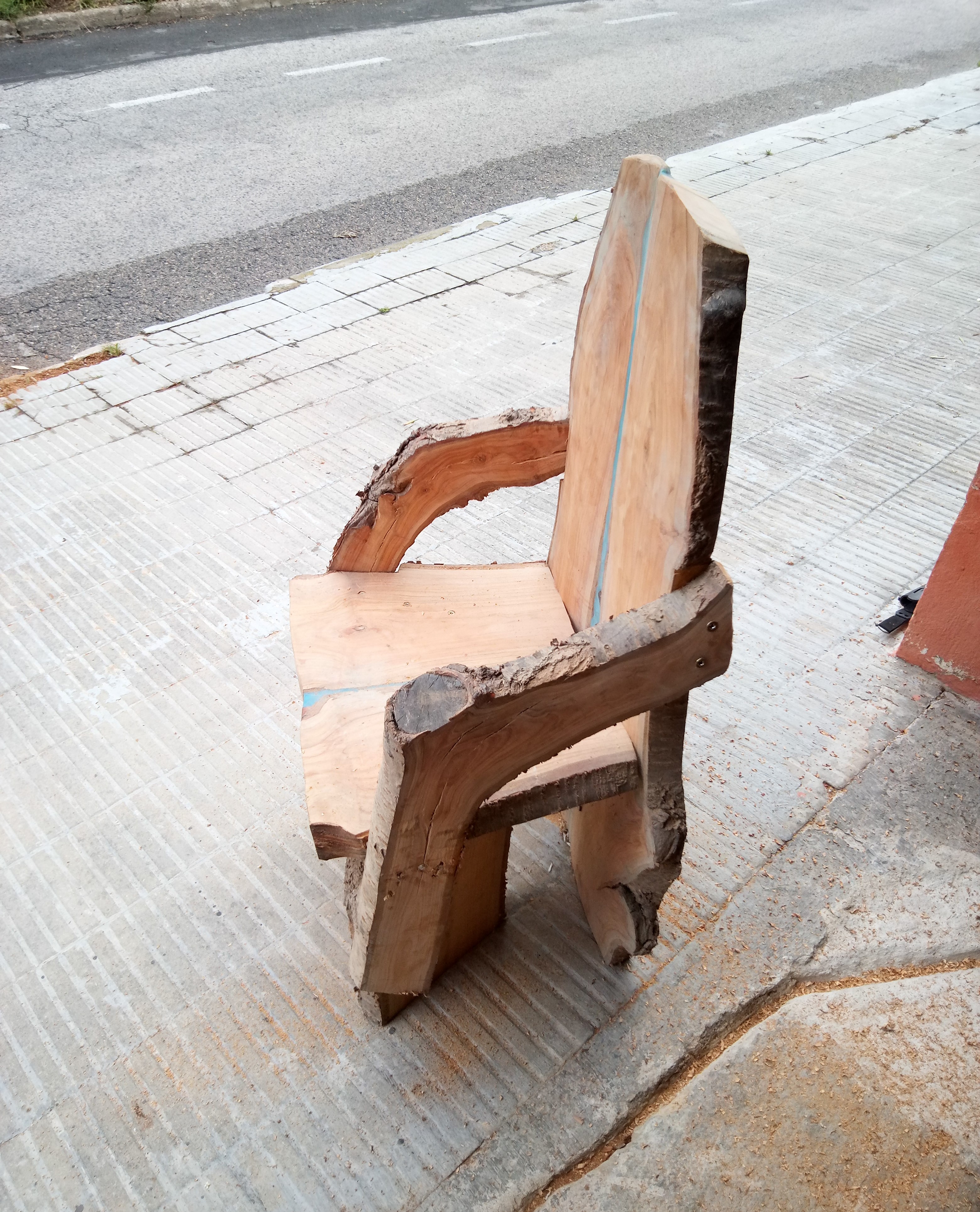 Banco rústico de madera